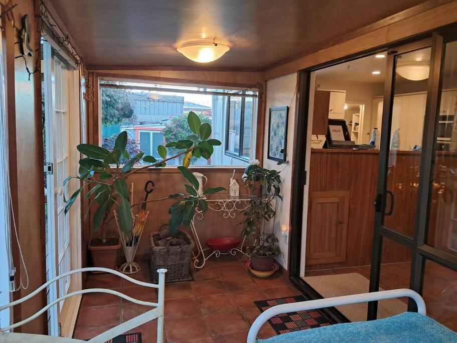 Secret Cottage Waitara エクステリア 写真