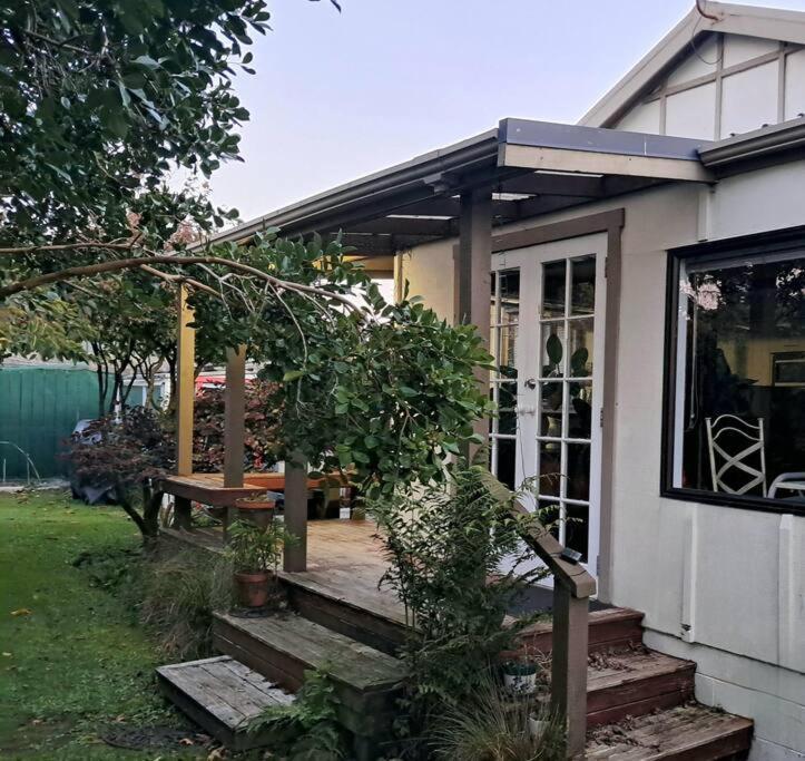 Secret Cottage Waitara エクステリア 写真